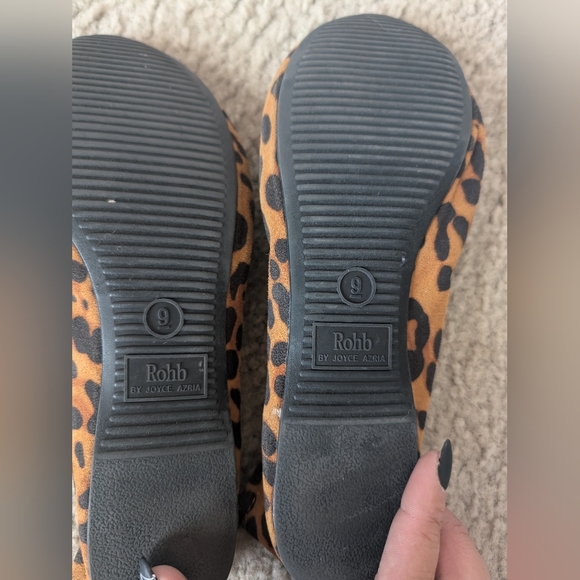 Leopard Flats - Picture 2 of 3